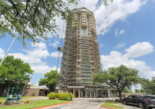 2nd image of 5900 Mosteller Dr #181, Oklahoma City, OK 73112 | MLS# 1242632
