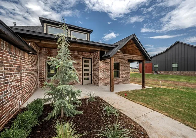 1st image of 1106 County Street 2958, Tuttle, OK 73089 | MLS# 1242636