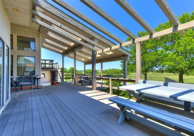Photo 4 of Single family home for sale at 9 Country Clb Rd, Shawnee, OK 74801 | MLS# 1242639 | Listing updated on 2026-09-02