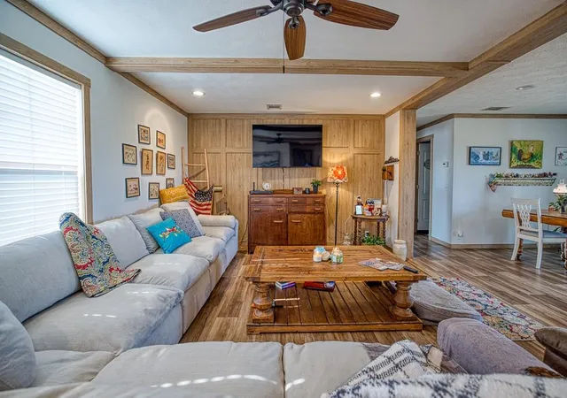 Photo 3 of Single family home for sale at 19297 N 2810 Road, Kingfisher, OK 73750 | MLS# 1242660 | Listing updated on 2026-09-04