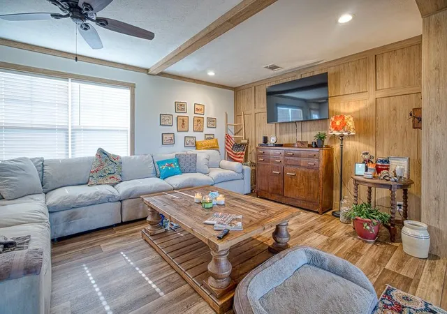 Photo 4 of Single family home for sale at 19297 N 2810 Road, Kingfisher, OK 73750 | MLS# 1242660 | Listing updated on 2026-09-04