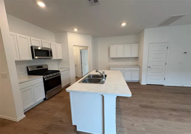 5th image of 1115 Colt Dr, Guthrie, OK 73044 | MLS# 1242667