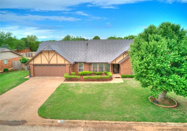 3rd image of 904 Park Pl, Kingfisher, OK 73750 | MLS# 1242671