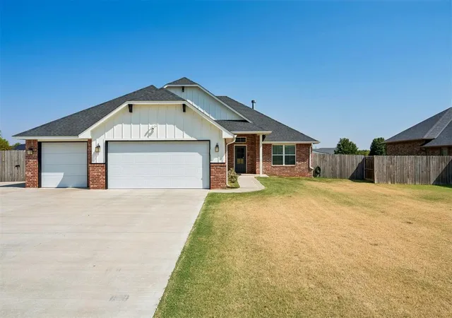 Photo 1 of Single family home for sale at 3785 Ne Southridge Ln, Piedmont, OK 73078 | MLS# 1242674 | Listing updated on 2026-08-18