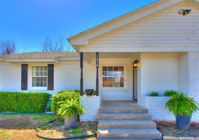 Photo 4 of Sale Pending at 1614 Oxford Way, Oklahoma City, OK 73120 | MLS# 1242679 | Listing updated on 2026-08-16