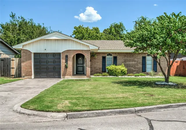 1st image of 1313 Keystone Ln, Norman, OK 73071 | MLS# 1242684