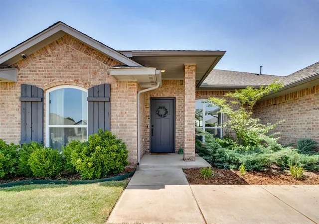 Photo 2 of Single family home for sale at 8600 Nw 77th Place, Oklahoma City, OK 73132 | MLS# 1242698 | Listing updated on 2026-10-12