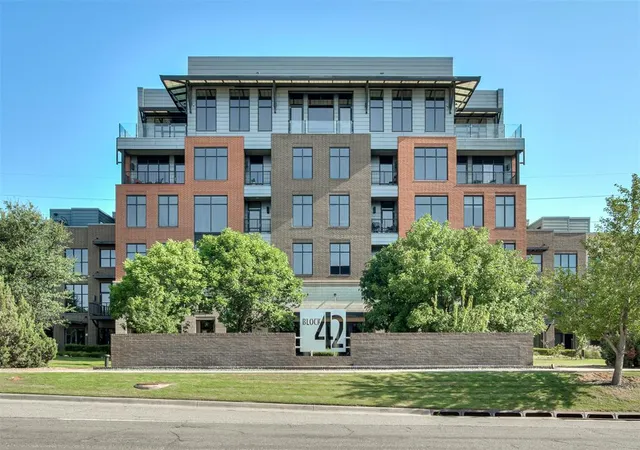 1st image of 301 Ne 4th St #1, Oklahoma City, OK 73104 | MLS# 1242710
