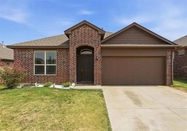 Photo 3 of Single family home for sale at 9520 Timberland Ln, Yukon, OK 73099 | MLS# 1242711 | Listing updated on 2026-09-03