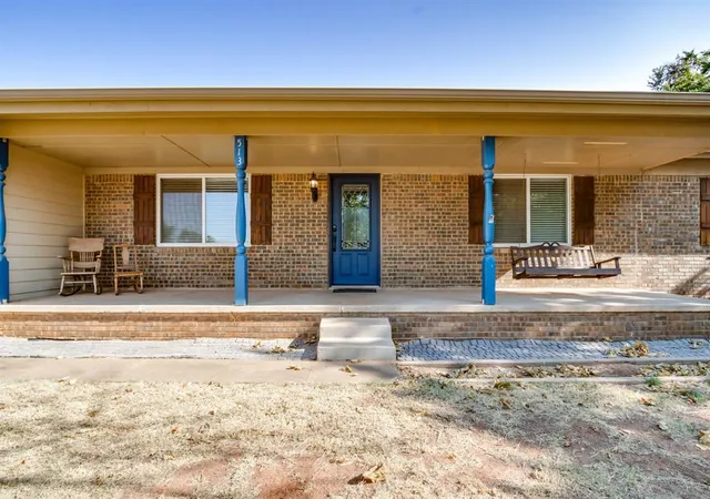 27th image of 513 S Lakehoma Pl Dr, Mustang, OK 73064 | MLS# 1242717