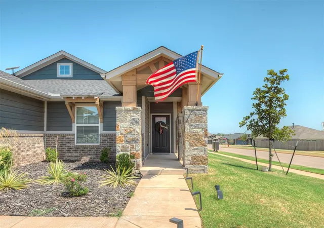 Photo 3 of Single family home for sale at 3801 Cassidy Dr, Norman, OK 73069 | MLS# 1242718 | Listing updated on 2026-09-01