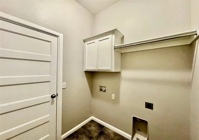 image of 1101 Merlin Dr, Norman, OK 73072