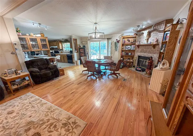 2nd image of 22901 N Henney Rd, Luther, OK 73054 | MLS# 1242729
