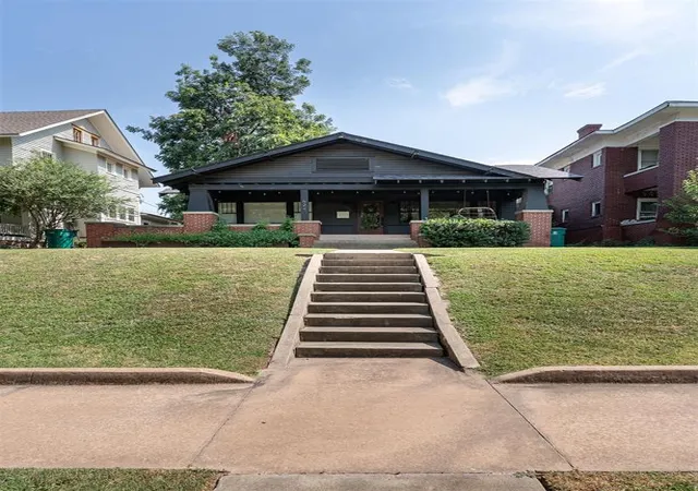 2nd image of 624 Nw 18th St, Oklahoma City, OK 73103 | MLS# 1242736