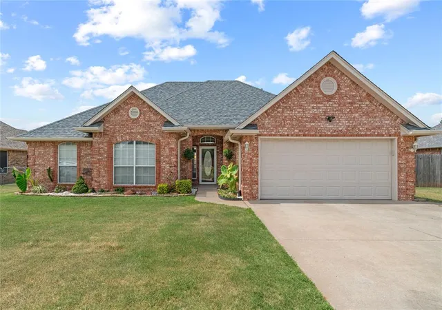 1st image of 1615 Silver Oak Rd, Blanchard, OK 73010 | MLS# 1242747