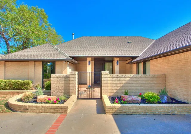 2nd image of 3621 N Chestnut Ridge Rd, Oklahoma City, OK 73120 | MLS# 1242752