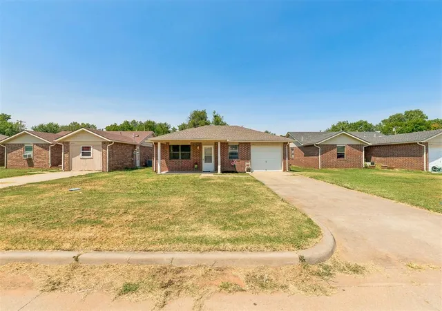 3rd image of 309 W Garrett St, Anadarko, OK 73005 | MLS# 1242754