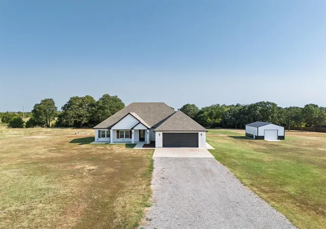image of 37654 New Hope Rd, Tecumseh, OK 74873 | MLS# 1242755