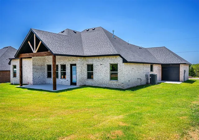 31st image of 1109 Bridgeview Ln, Tuttle, OK 73089 | MLS# 1242758