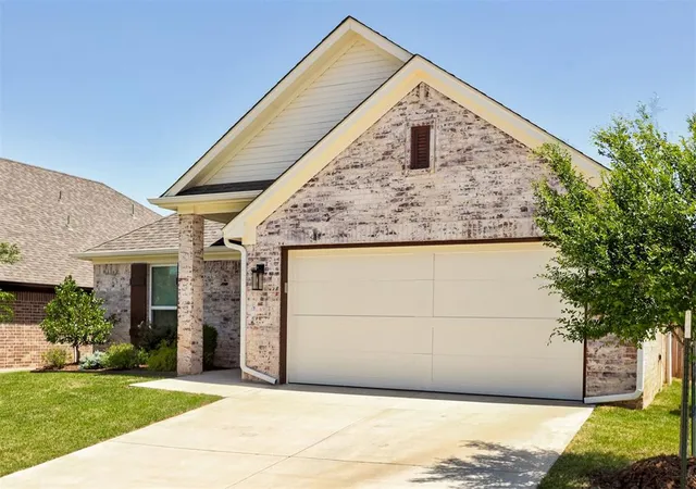 Photo 1 of Single family home for sale at 3727 Hardy Dr, Norman, OK 73069 | MLS# 1242775 | Listing updated on 2026-10-08