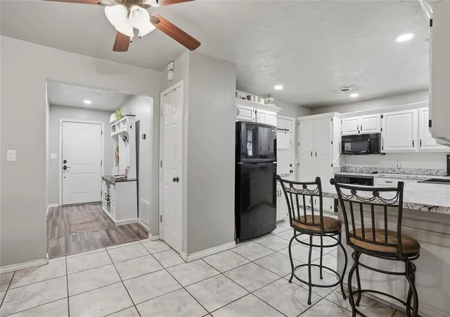 Photo 4 of Single family home for sale at 319 Cameron Dr, Altus, OK 73521 | MLS# 1242785 | Listing updated on 2026-09-08