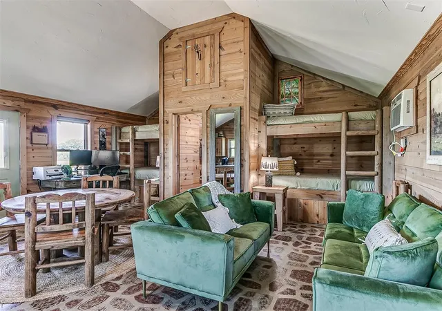 Photo 4 of Single family home for sale at 8800 N Coltrane Rd, Guthrie, OK 73044 | MLS# 1242786 | Listing updated on 2026-10-03