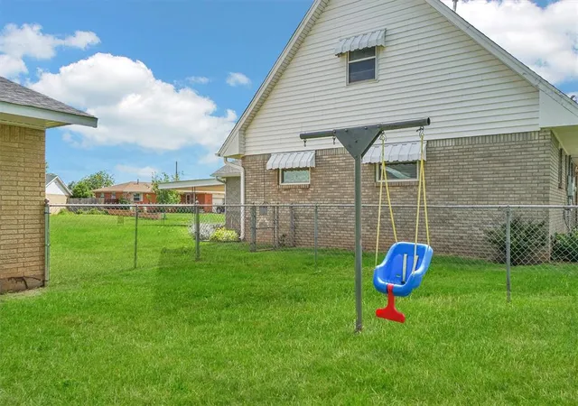 Photo 28 of Sale Pending at 1701 Monroe St, Altus, OK 73521 | MLS# 1242788 | Listing updated on 2026-08-27