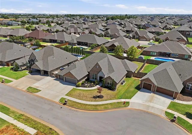 4th image of 9120 Sw 31St St, Oklahoma City, OK 73179 | MLS# 1242800