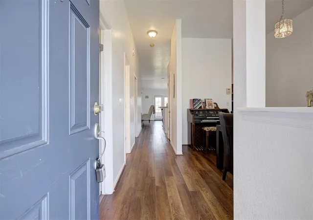 Photo 3 of Single family home for sale at 612 Cavecreek St, Norman, OK 73071 | MLS# 1242808 | Listing updated on 2026-09-22