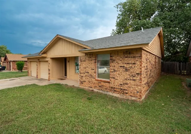 Photo 4 of Single family home for sale at 4928 Gaines St, Oklahoma City, OK 73135 | MLS# 1242821 | Listing updated on 2026-08-26