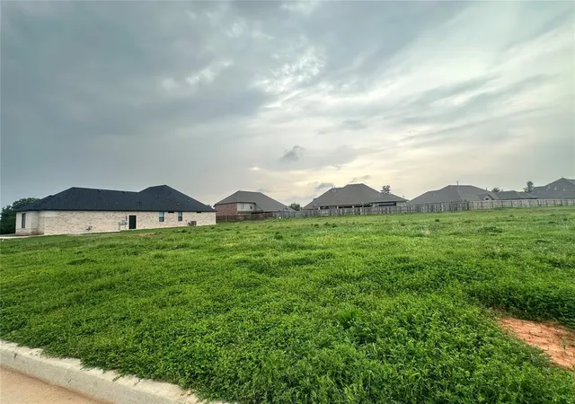 4th image of 2341 W Sunset Dr, Mustang, OK 73064 | MLS# 1242839