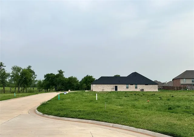 5th image of 2341 W Sunset Dr, Mustang, OK 73064 | MLS# 1242839