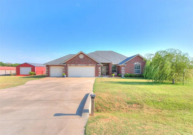 2nd image of 2008 County Road 1199, Tuttle, OK 73089 | MLS# 1242840