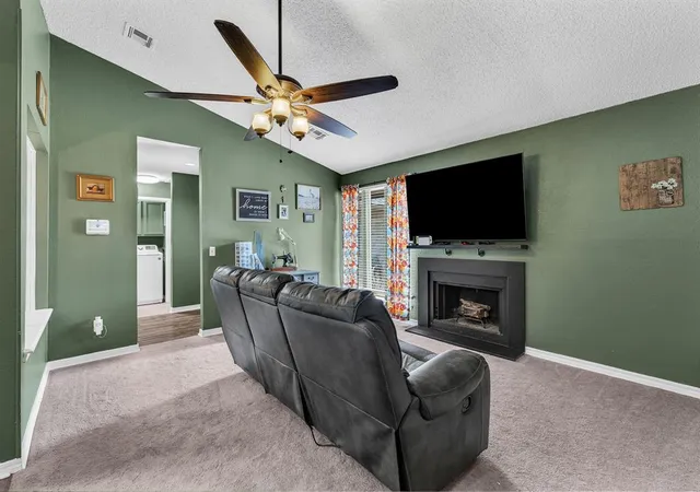 Photo 3 of Townhouse for sale at 6421 Lyrewood Ter, Oklahoma City, OK 73132 | MLS# 1242847 | Listing updated on 2026-09-01
