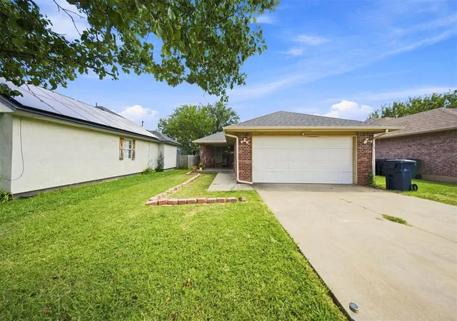 1st image of 622 Nw 109th St, Oklahoma City, OK 73114 | MLS# 1242849