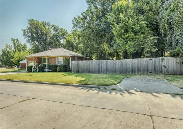 Photo 3 of Sale Pending at 2940 NW 35th Street, Oklahoma City, OK 73112 | MLS# 1242854 | Listing updated on 2026-09-01