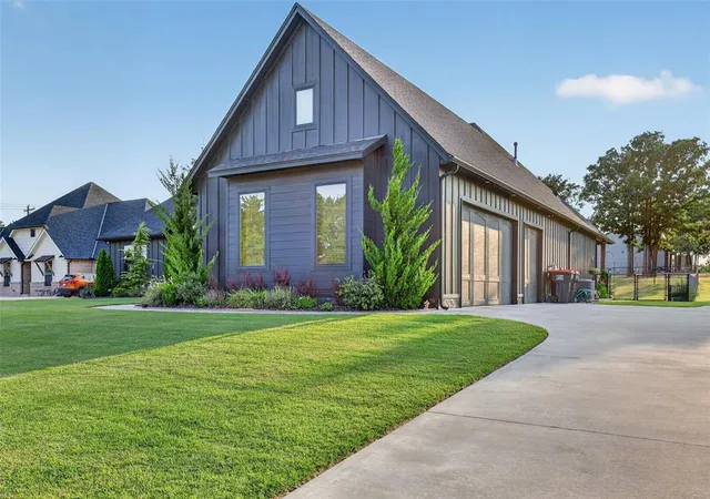 3rd image of 53 N Oaks Rd, Harrah, OK 73045 | MLS# 1242877
