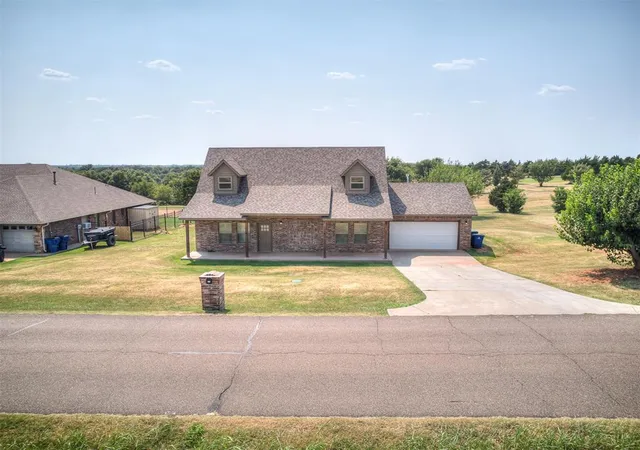 1st image of 517 S Broadway Ave, Guthrie, OK 73044 | MLS# 1242885