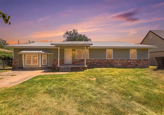 Single family home for sale at 3244 Cox St, Choctaw, OK 73020 | MLS# 1242886