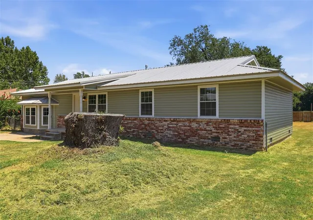 2nd image of 3244 Cox St, Choctaw, OK 73020 | MLS# 1242886