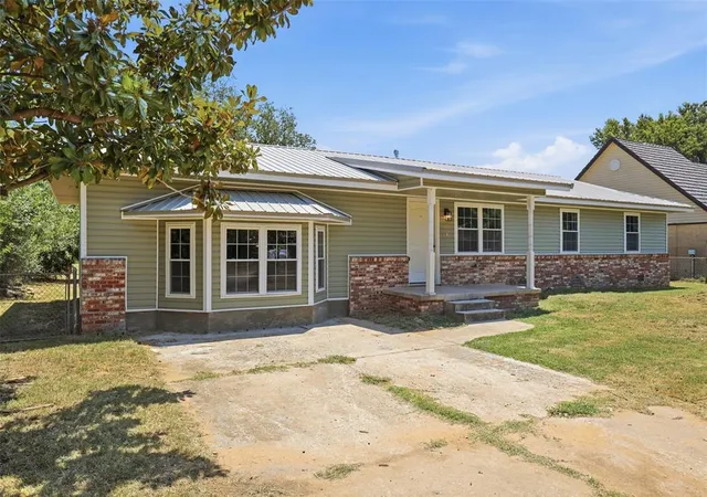 3rd image of 3244 Cox St, Choctaw, OK 73020 | MLS# 1242886