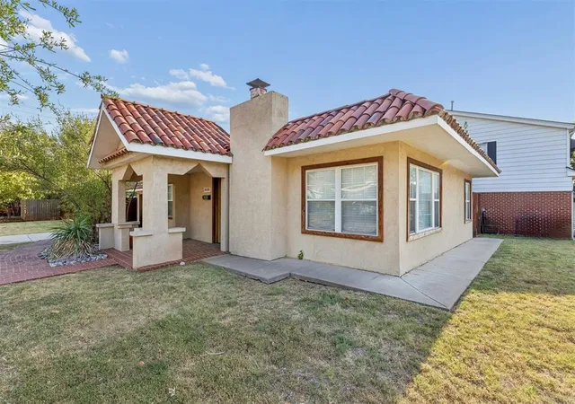 2nd image of 8000 N Military Ave, Oklahoma City, OK 73114 | MLS# 1242891