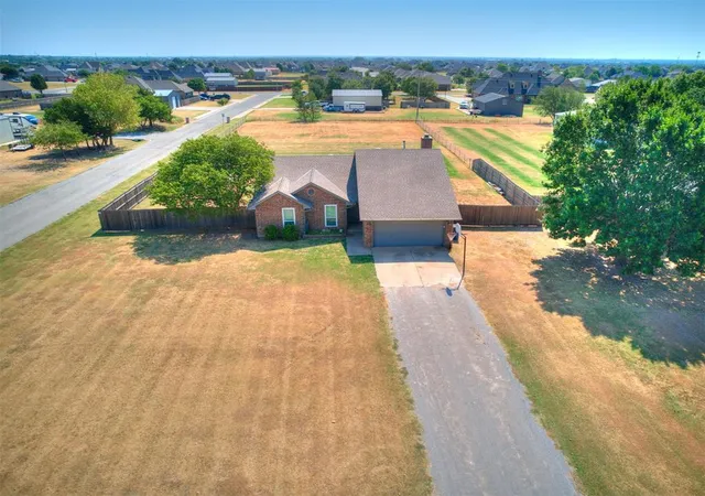 1st image of 524 W Antelope St, Piedmont, OK 73078 | MLS# 1242905