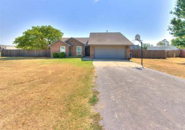 2nd image of 524 W Antelope St, Piedmont, OK 73078 | MLS# 1242905