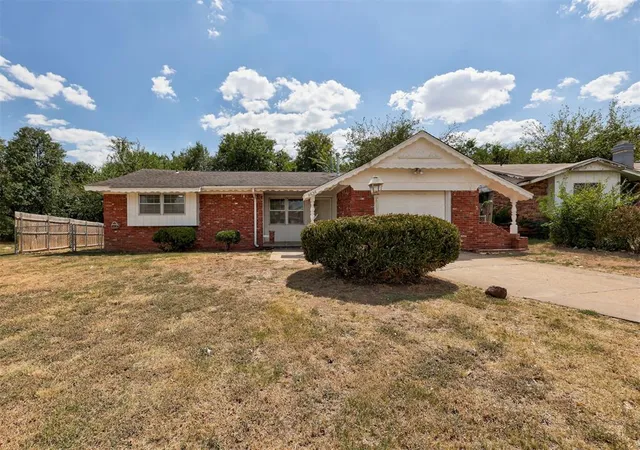 Photo 2 of Sale Pending at 8636 Ne 33rd Street, Spencer, OK 73084 | MLS# 1242917 | Listing updated on 2026-09-29