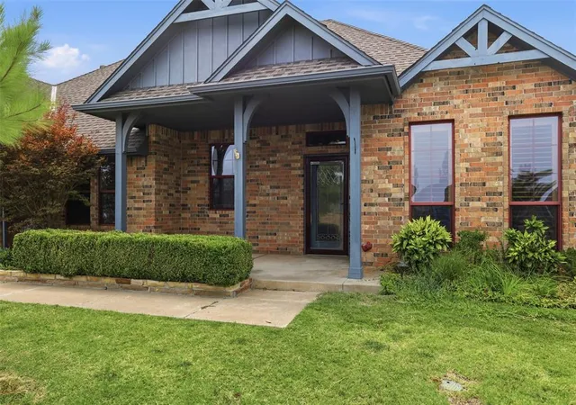 Photo 2 of Single family home for sale at 5700 Nw 118th Street, Oklahoma City, OK 73162 | MLS# 1242918 | Listing updated on 2026-09-17