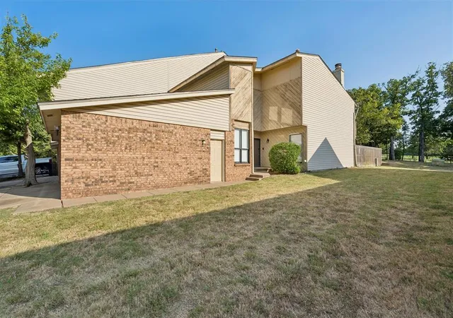 4th image of 1713 Windhill Ave, Edmond, OK 73034 | MLS# 1242922