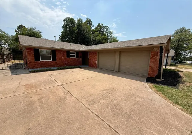 Photo 2 of Single family home for sale at 1132 Nw 104th Street, Oklahoma City, OK 73114 | MLS# 1242933 | Listing updated on 2026-08-08