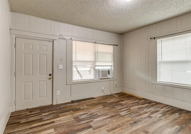 5th image of 2109 Ne 12Th St, Oklahoma City, OK 73117 | MLS# 1242934