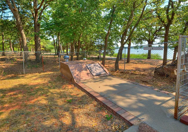 49th image of 1016 N Shore Dr, Guthrie, OK 73044 | MLS# 1242937